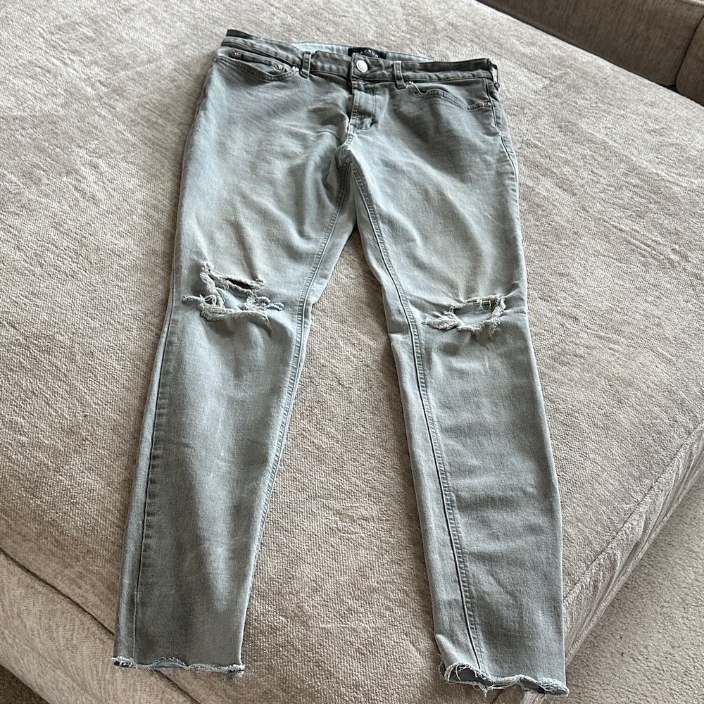 PacSun Light Gray Distressed Skinny Jeans